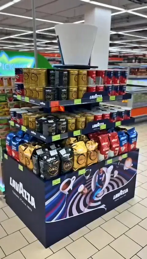 Промо-остров с гигантской чашкой